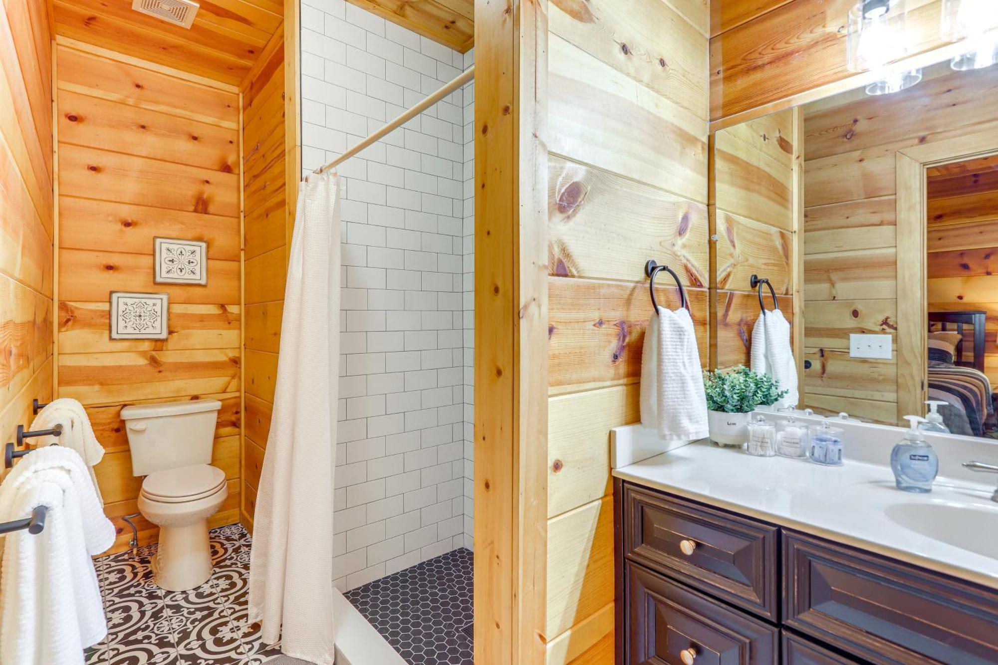 Lakeside Cabin Game Room, Dock, Orchard, Wineries Ellijay Exteriér fotografie
