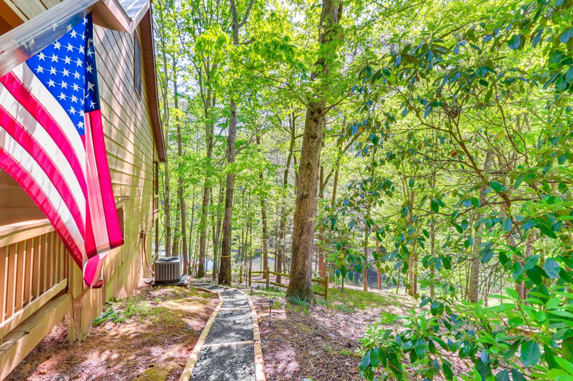 Lakeside Cabin Game Room, Dock, Orchard, Wineries Ellijay Exteriér fotografie